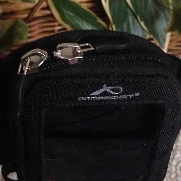 Armpocket - Picture 7 of 7